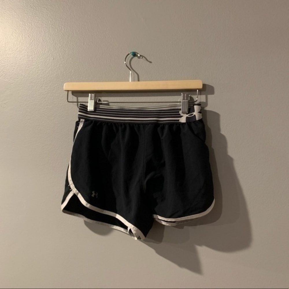 Under armour | comfy shorts